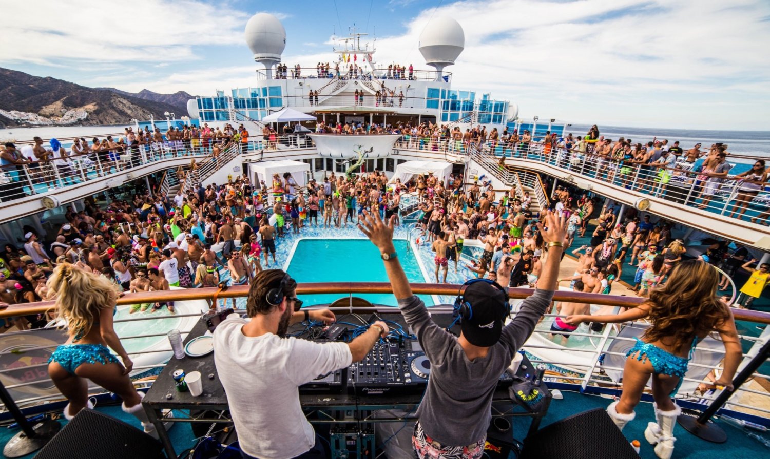 cruise with best music